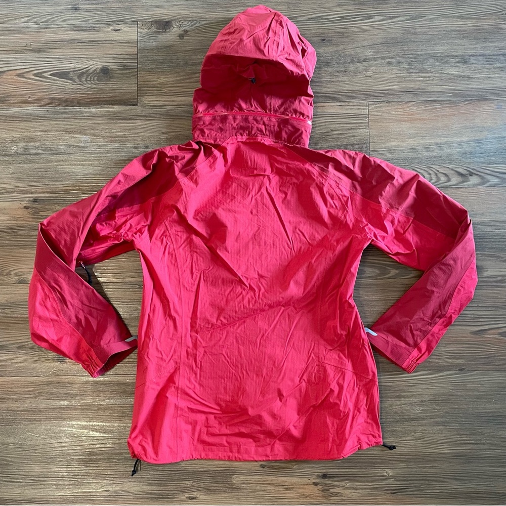 Outdoor Research Rain Jacket/ Windbreaker - Picture 2 of 9